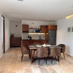 Sak Tuunich Luxury Residences Apartahotel
